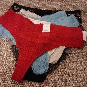 6 Pairs Women's Panties Size XL‎ New With And Without Tags